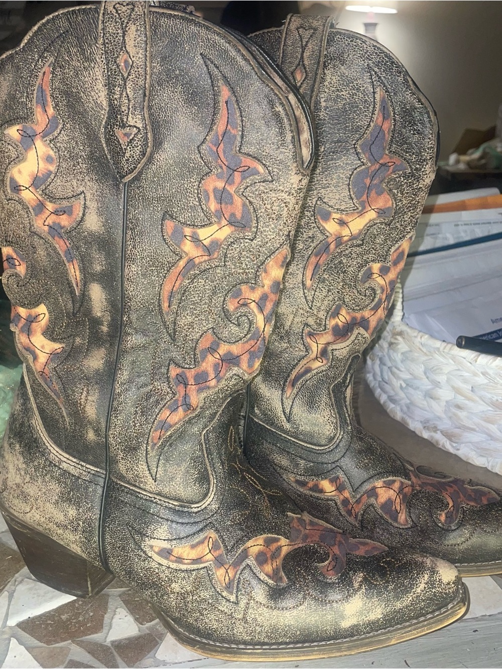 Laredo Distressed Western Cowgirl Boots